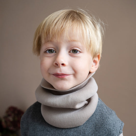 Minimalisma - Argir Loop mitwachsend aus 100 % Merinowolle in Camel Melange Onesize