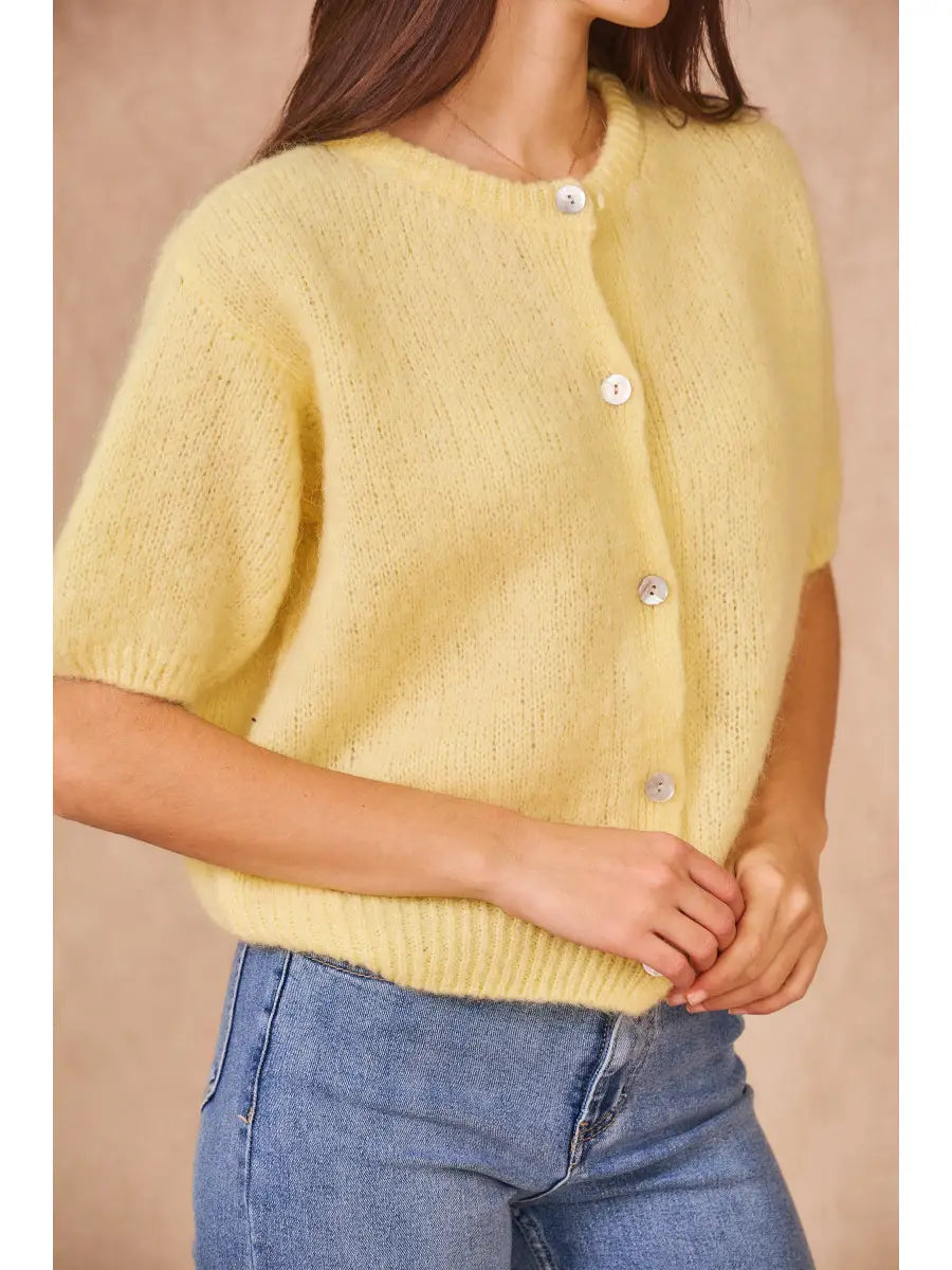 Calie Paris - Strickjacke Kurzarm in Buttermilk Yellow One Size
