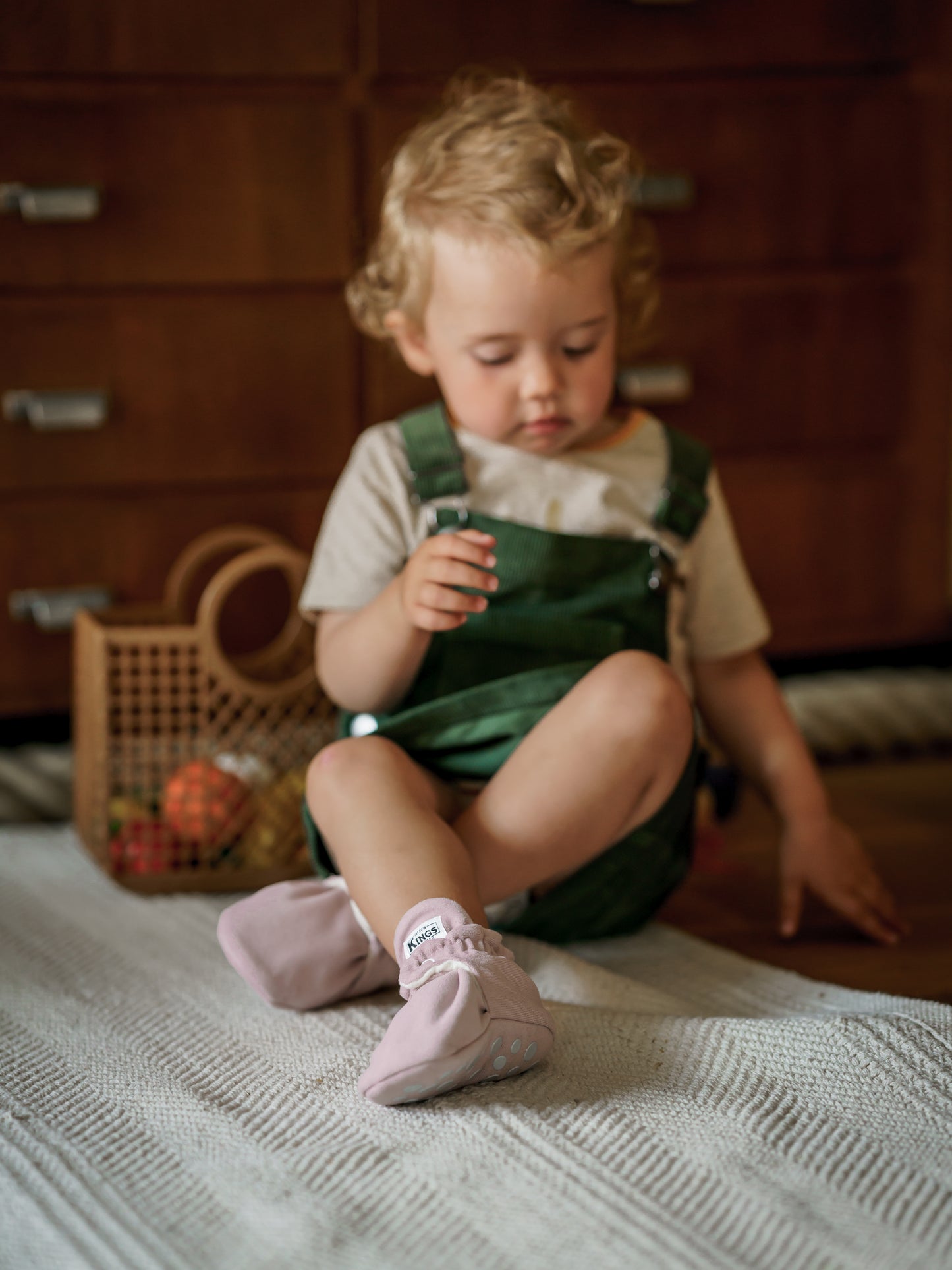 Kings & Rebels - Gamuza Classic Babyboots in Rosewood