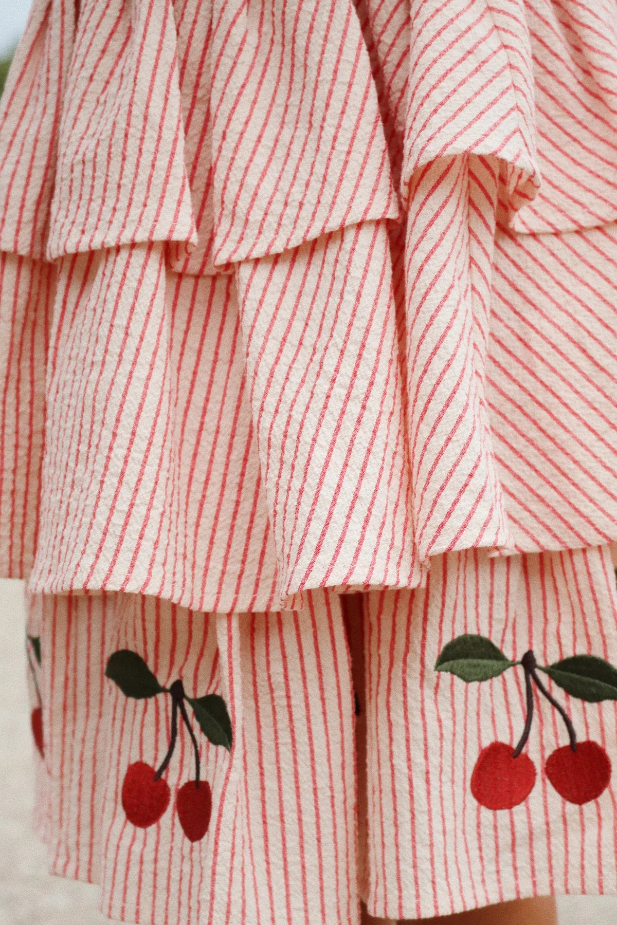 Konges - Ellie Kleid mit großen Kirschen & Streifen
