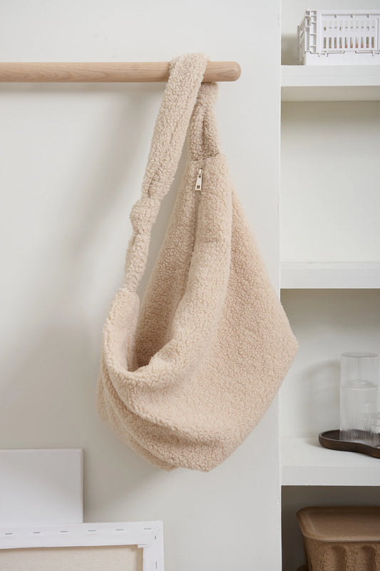 Lukkily -  Mombag in Teddy offwhite