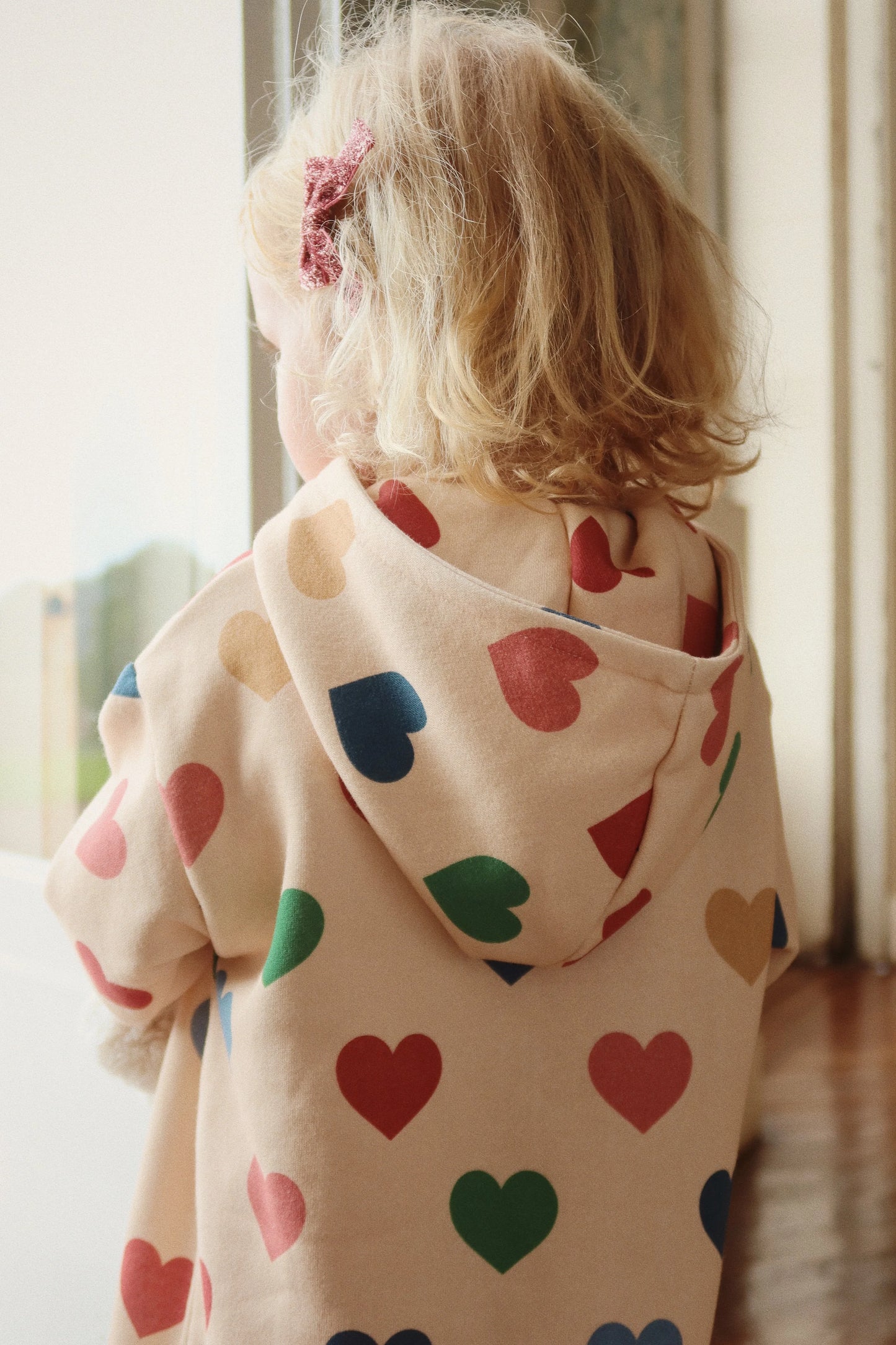 Konges -Lou Sweatshirt Kleid mit Kapuze Herz bunt