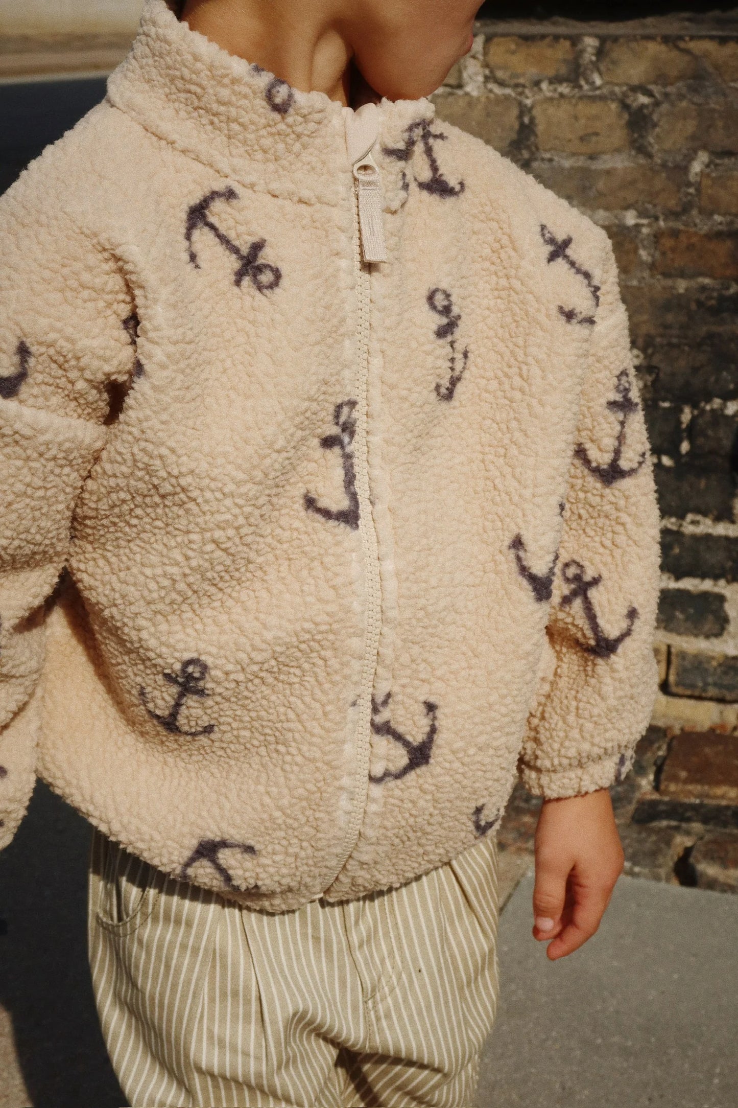 Konges Sløjd - Jody Teddyjacke beige nature mit Ankern in Blau