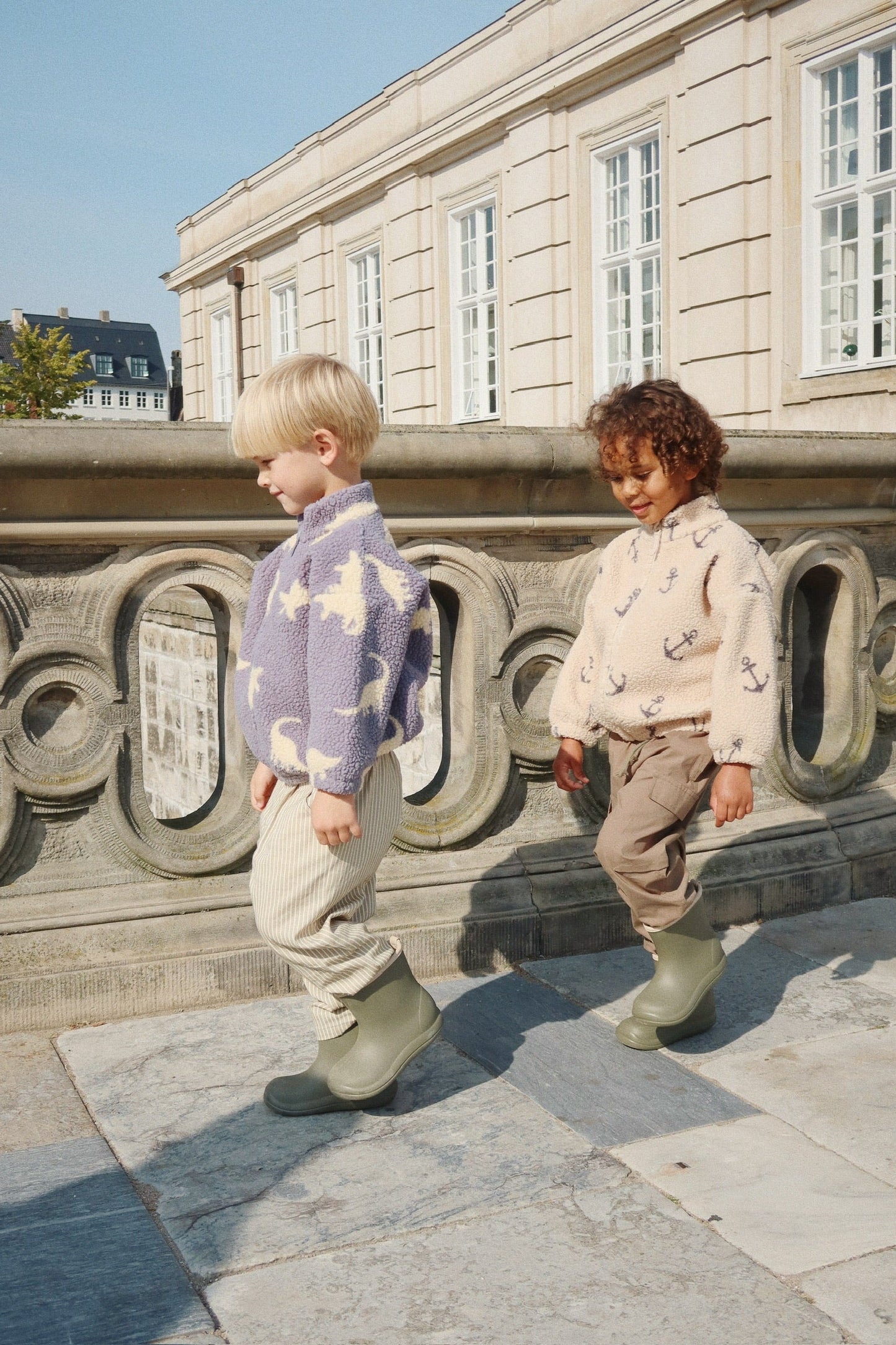 Konges Sløjd - Jody Teddyjacke beige nature mit Ankern in Blau