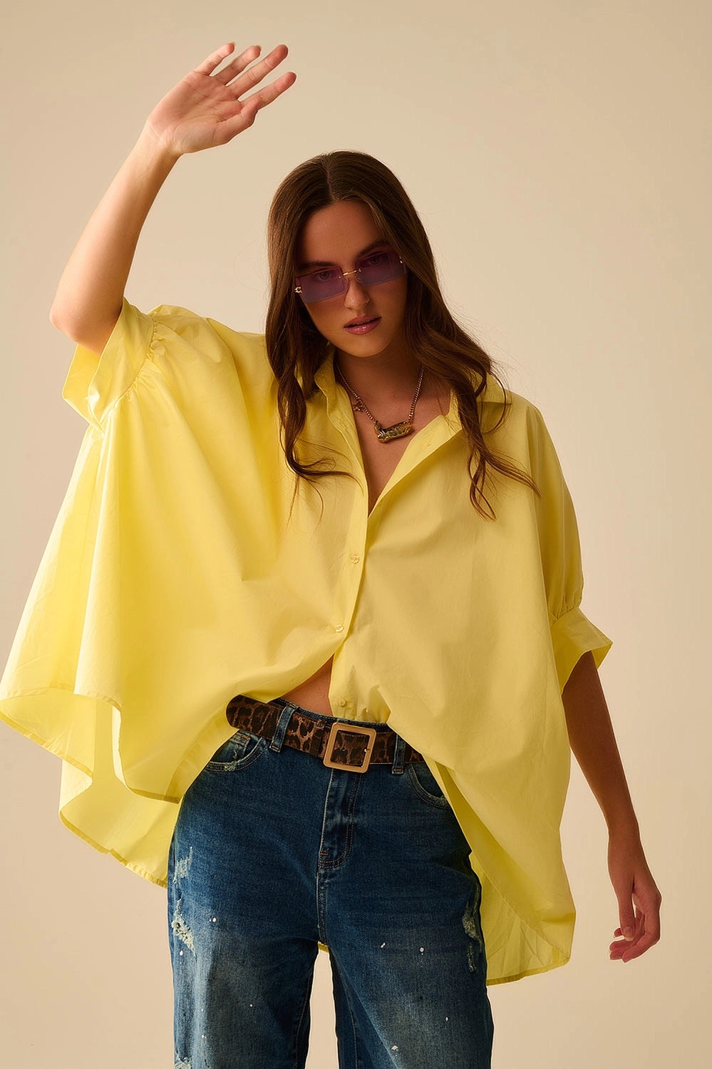 Stadtkinder - Oversize Bluse in Buttermilk mit kurzen Ärmeln