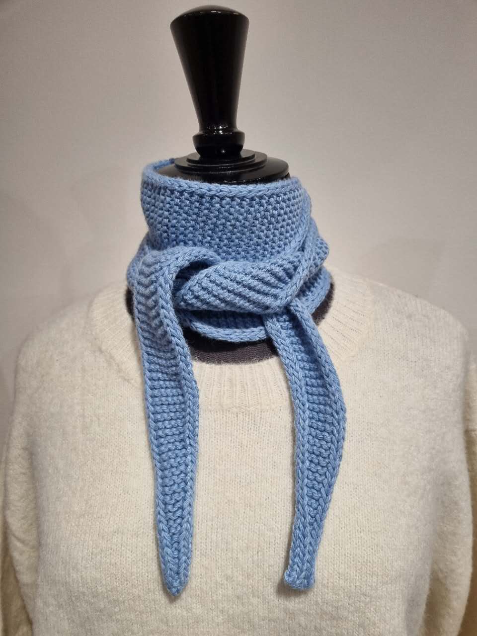 Calie Paris - kleiner Sophie Schal in Himmelblau