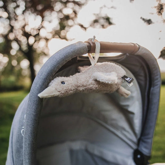 Flow Amsterdam - LIVA Gans Kuscheltier und Einschlafhilfe inkl. Soundbox in Oat