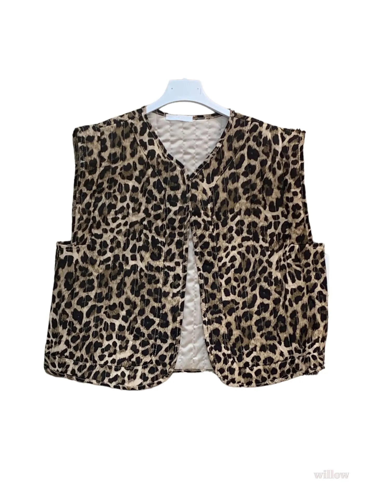Stadtkinder - Leo leichte Steppweste in Leo Beige One Size