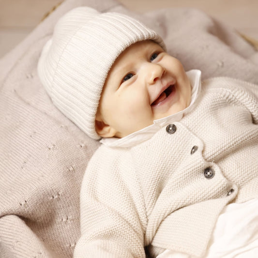 Lille Toni- superweiche Baby Strickjacke Emil in Creme mitwachsend
