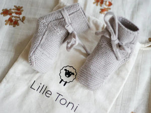 Lille Toni -  Strickbooties aus 100 % Merinowolle in Camel Melange