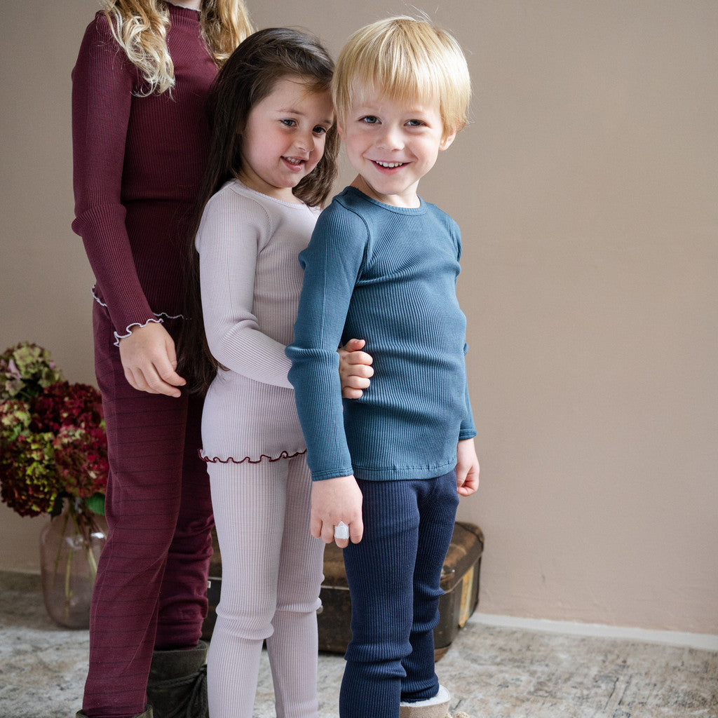 Minimalisma - Arona Frill Baby Leggings in Rose mit Bordeaux aus 100 % Merinowolle