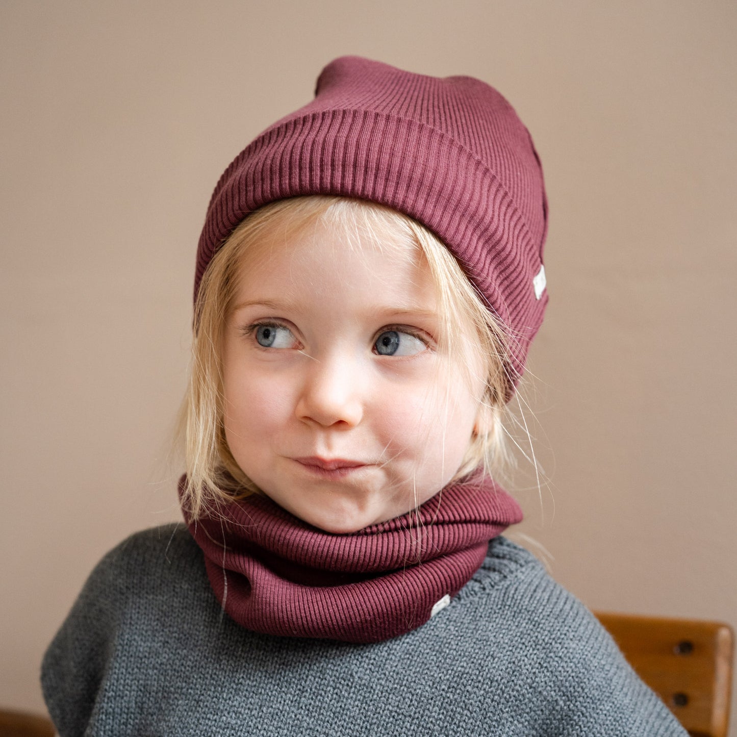 Minimalisma - Andersen Kinder Mütze mitwachsend in Bordeaux aus 100 % Merinowolle (Kopie) (Kopie)