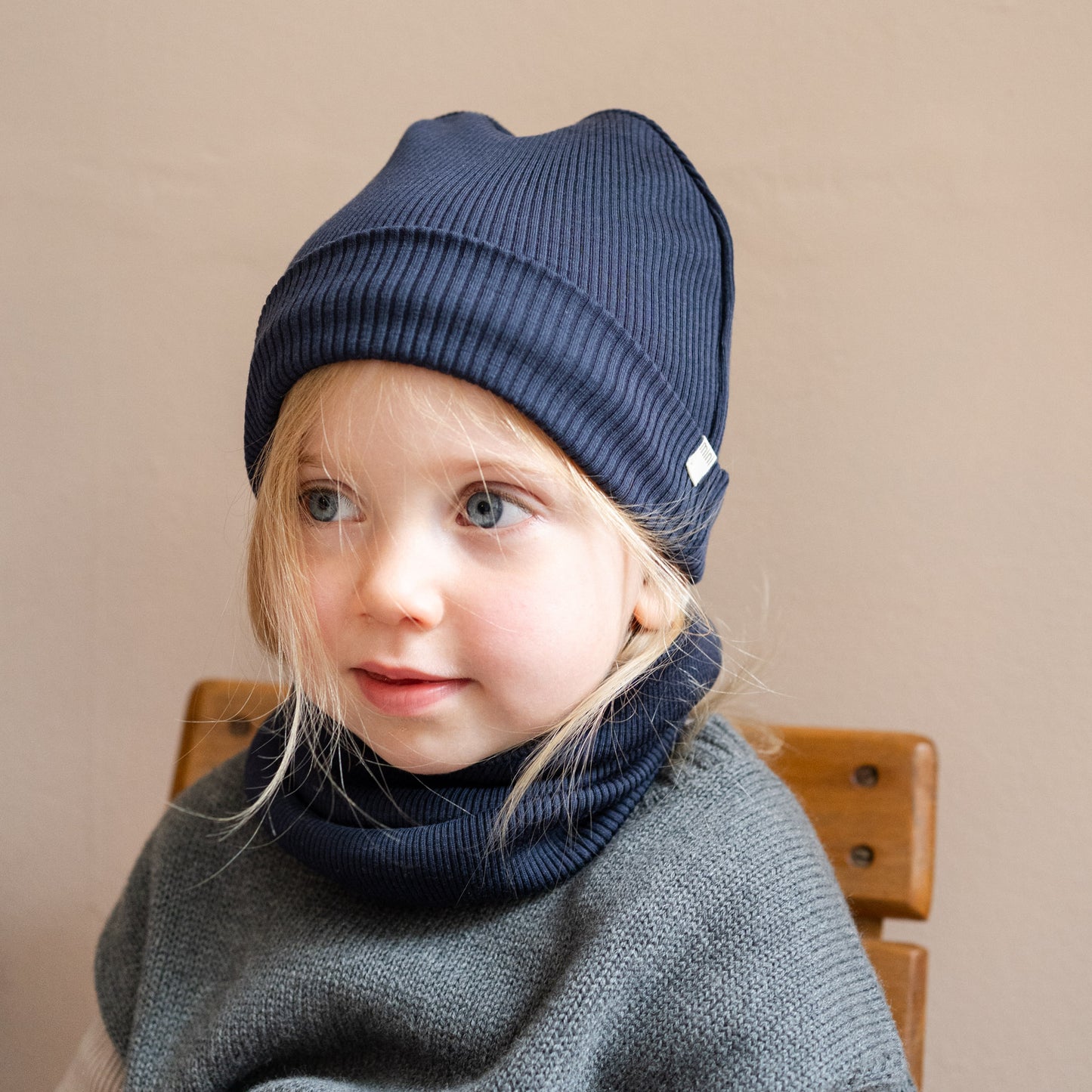 Minimalisma - Andersen Kinder Mütze mitwachsend in Night Blue  aus 100 % Merinowolle (Kopie)