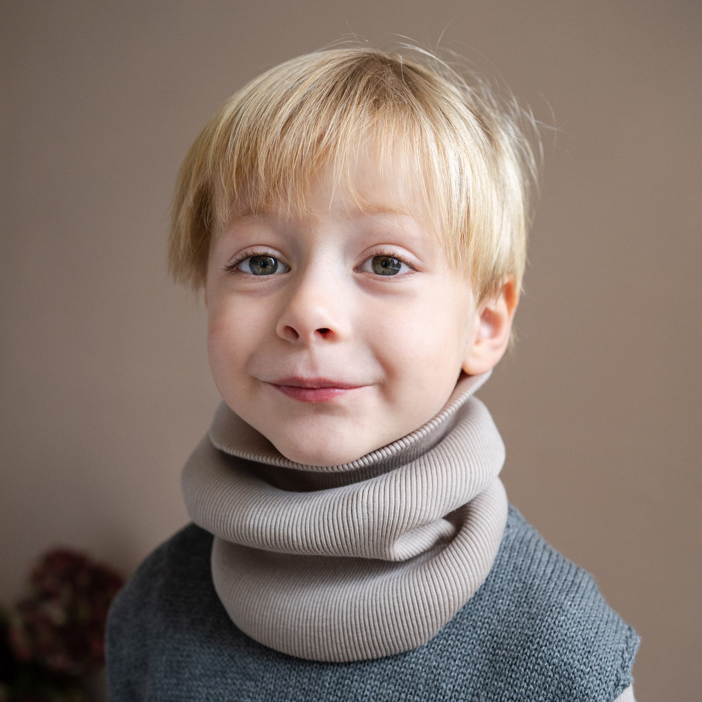 Minimalisma - Argir Loop mitwachsend aus 100 % Merinowolle  in Camel Melange Onesize