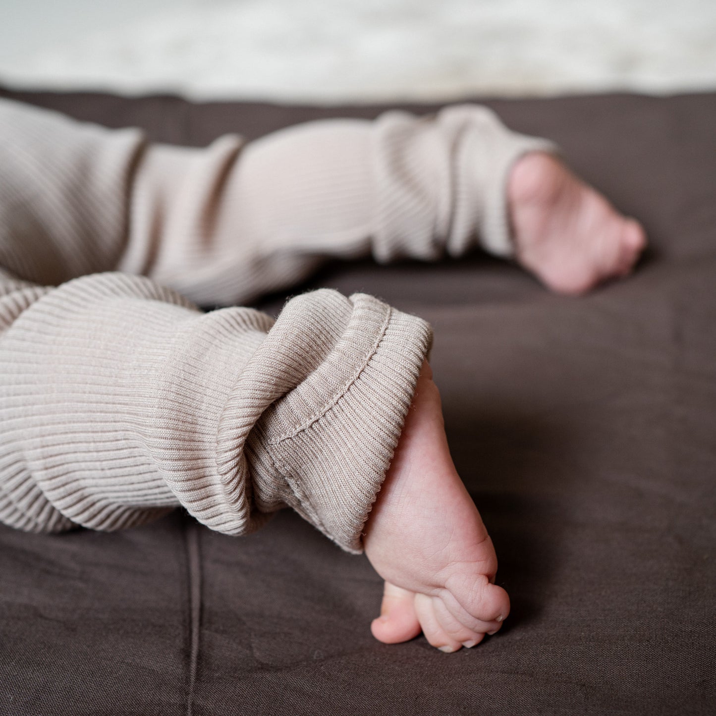 Minimalisma - Anwer Baby  Leggings aus 100 % Merinowolle in Beige Melange