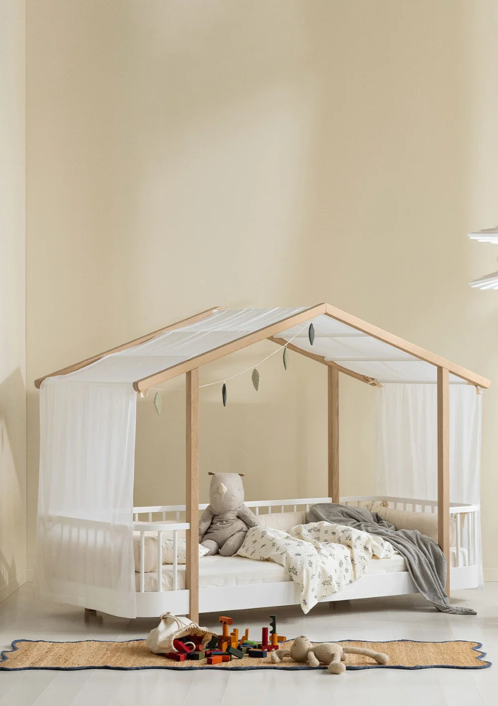 Oliver Furniture - Wood Original Hausbett 90x200 in weiss / eiche ohne Himmelbezug