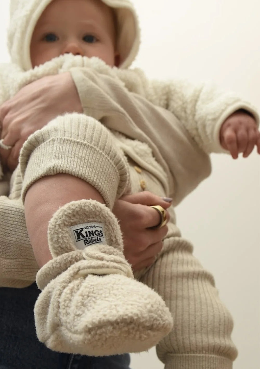 Kings & Rebels- Gamuza Babybooties in Teddy Beige