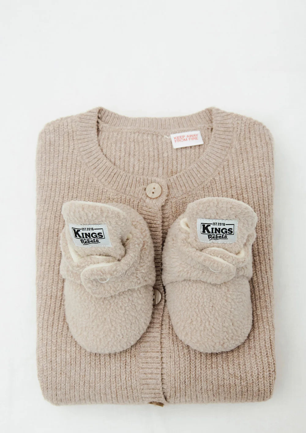 Kings & Rebels- Gamuza Babybooties in Teddy Beige