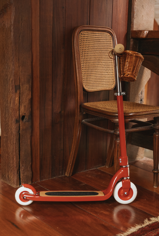 Banwood - Kinderroller Scooter in Rot im Retrolook  NEW IN