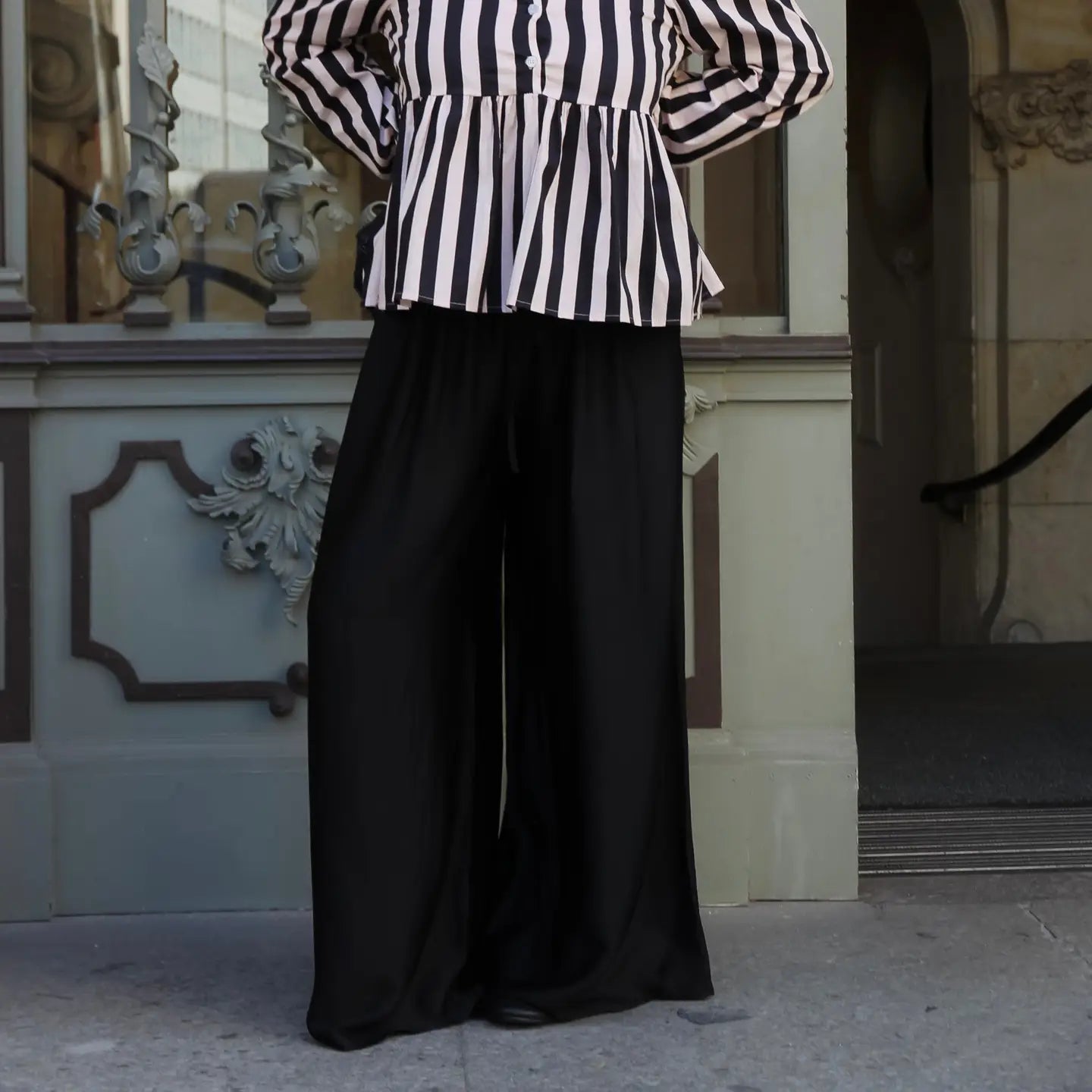 Stadtkinder - Satinhose in Schwarz in Onesize mit Gummizug NEW IN