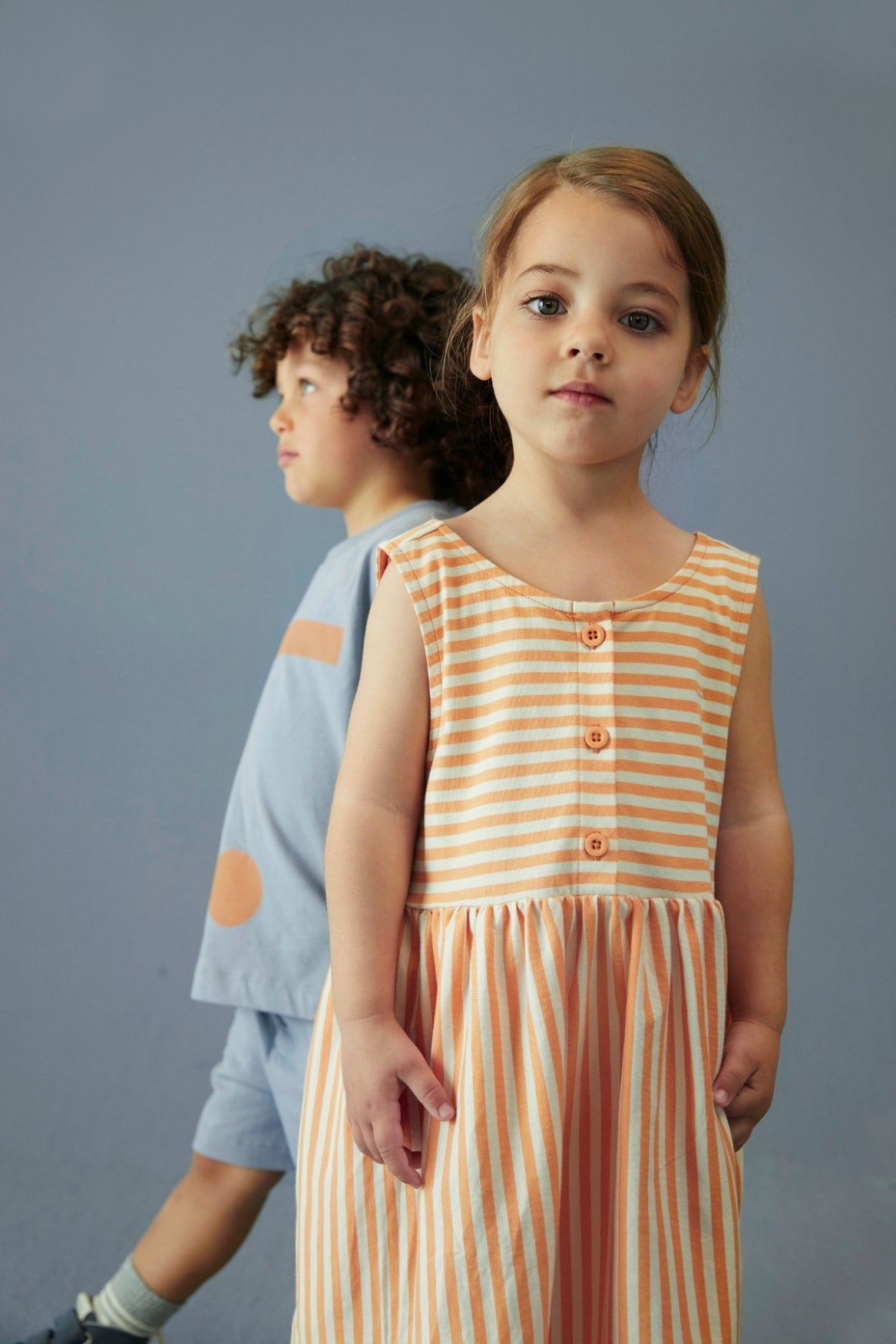 Gray Label - Trägerkleid in Melone weiss / gestreift aus 100 % Biobaumwolle