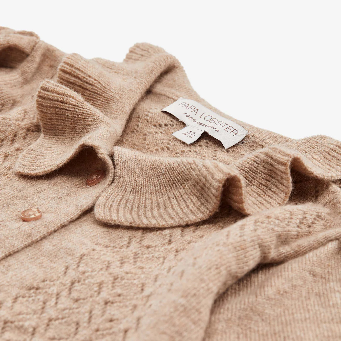 Papalobster - Luna Strickjacke in Beige Melange mit kleinen Rüschenkragen aus 100 % Kaschmir