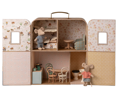 Maileg - Suitcasa  (Haus ) kleine Schwester, kleiner Bruder to go