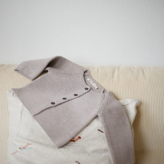 Lille Toni- superweiche Strickjacke Emil in Camel Melange 0-1 Jahr