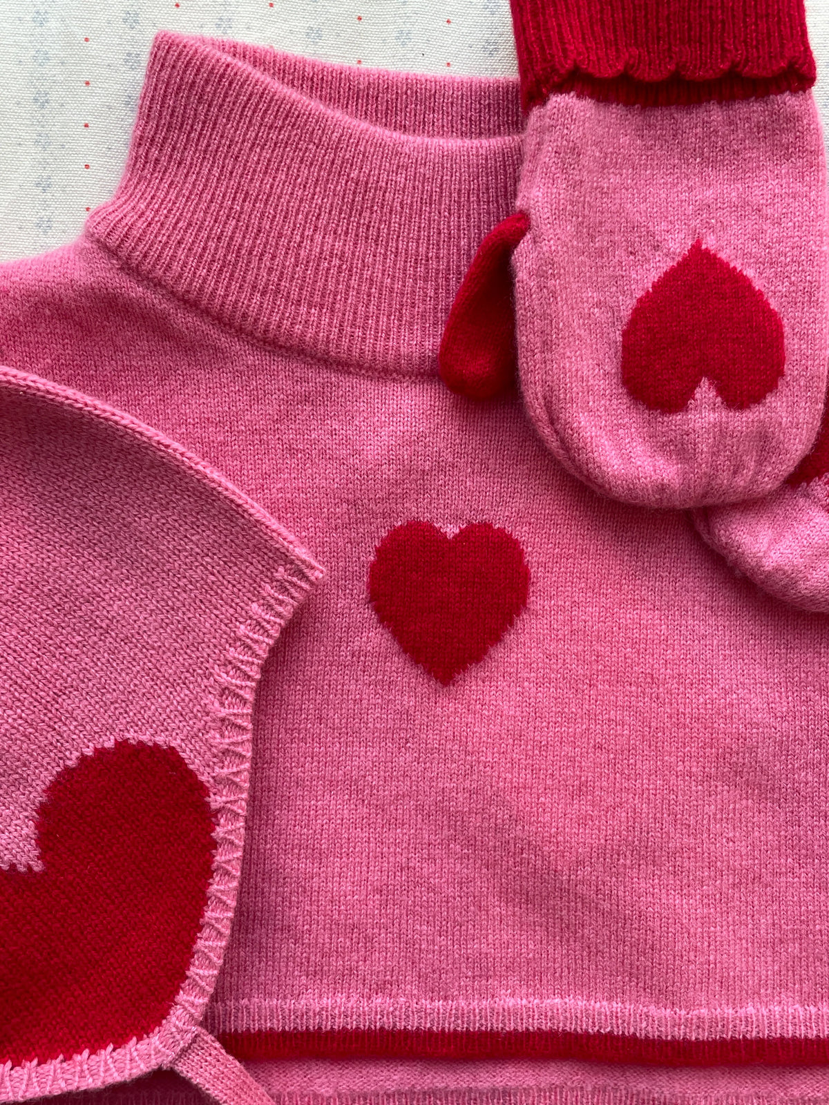 Konges Slojd - Colette Baby Mütze in Pink mit Rot