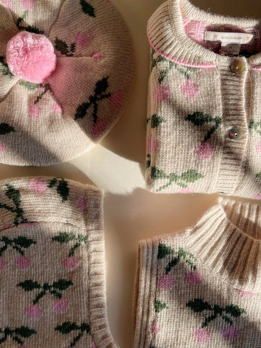 Konges Sløjd - Belou Balaclava in Beige mit Rosa Kirschen