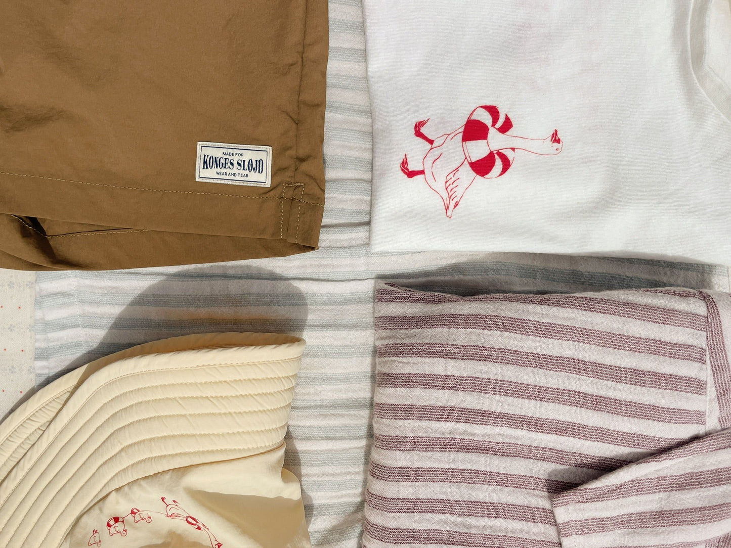 Konges Slojd - ERA MINI&ME Kinder & Mum Shirt in weiss mit roten Print