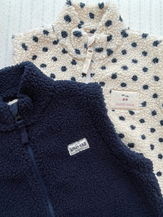 Konges Slojd - Kinder Teddyweste Jody in Navyblue PRE ORDER