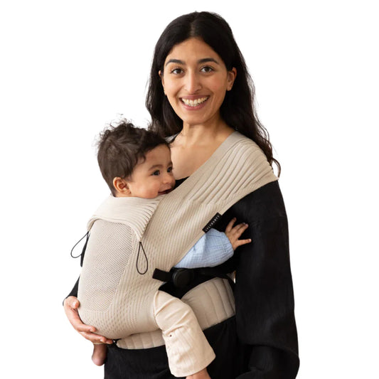 Flybaby - Babytrage in Creme im Store