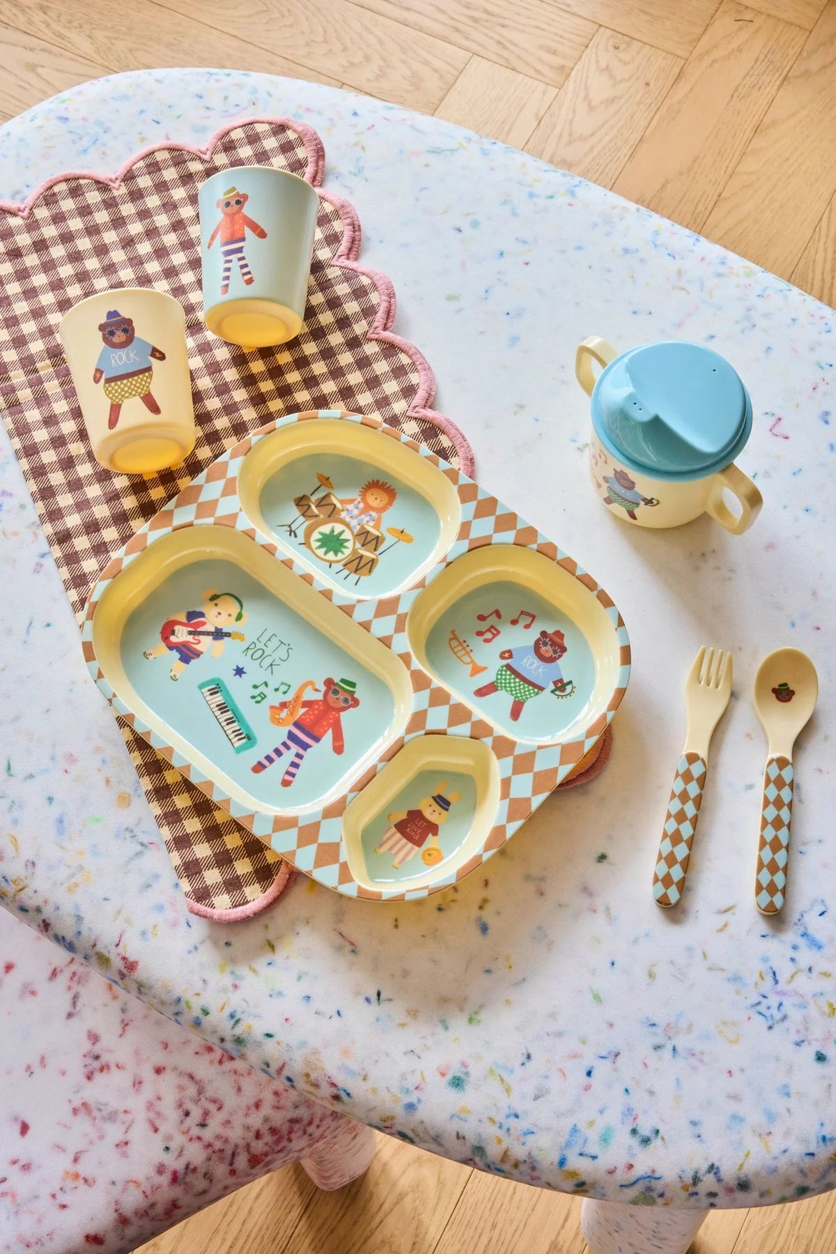 Rice - Kinderteller mit 4 Einteilung in Mint Musikband