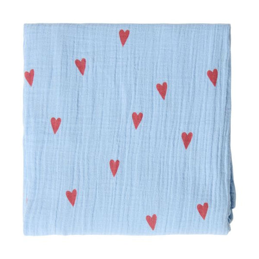Studio Noos - große Musslintücher in Hellblau mit Herzchen in Rot in 70 x70