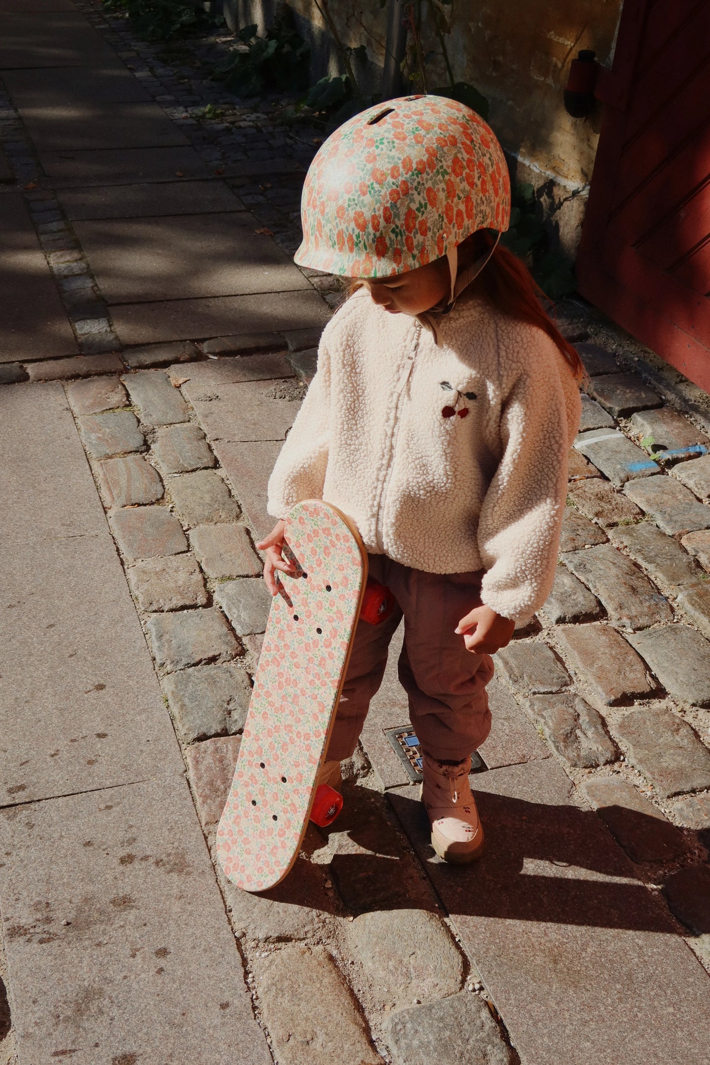 Konges Sløjd - Jazz Teddyjacke beige nature mit Kirsche