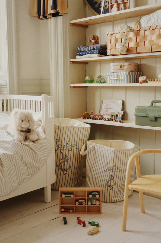 Konges Sløjd - Autosetzkasten mit Mini Autos 9 Stück