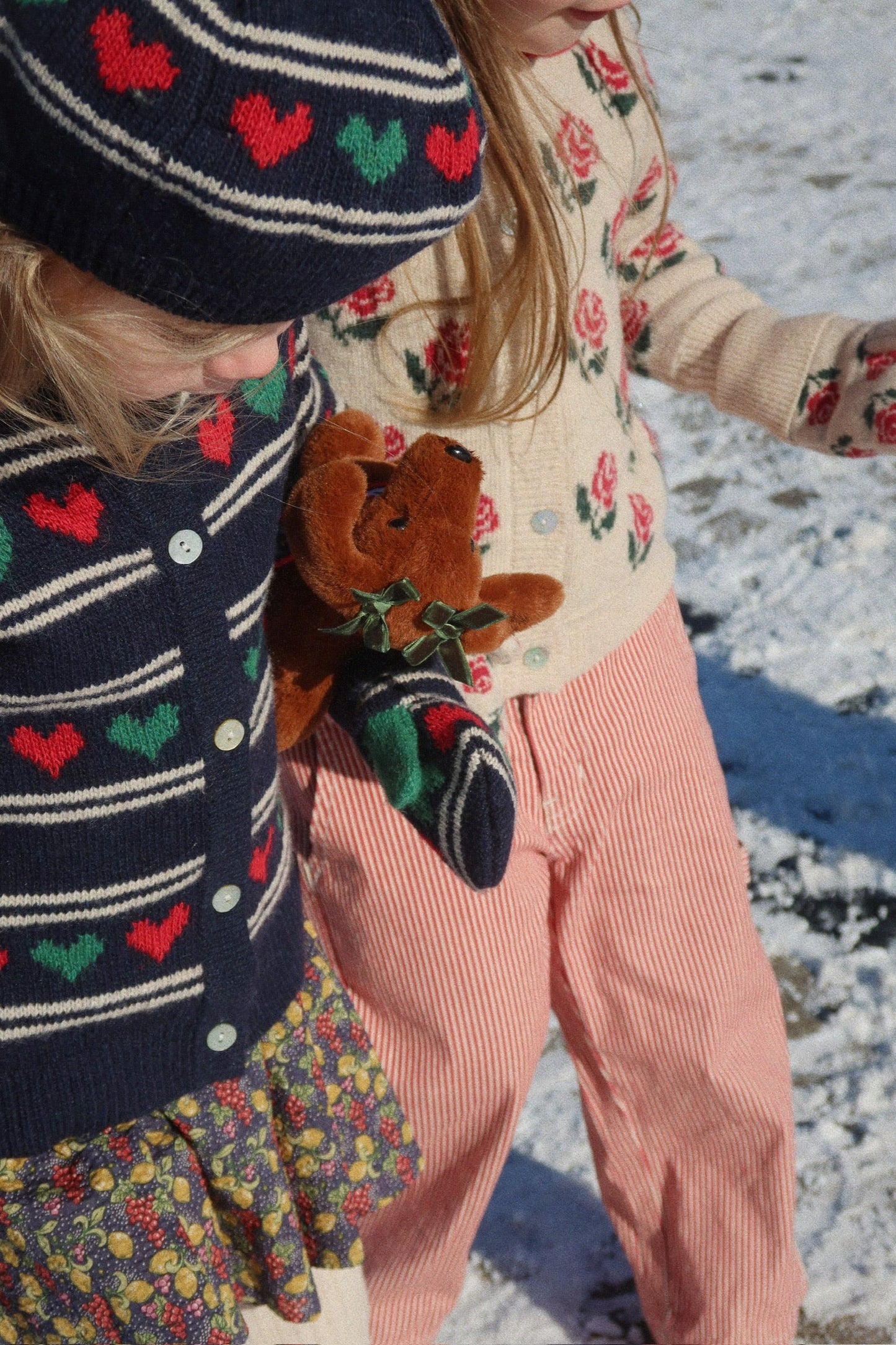 Konges Sløjd - Belou Strickjacke in Beige mit Rosen