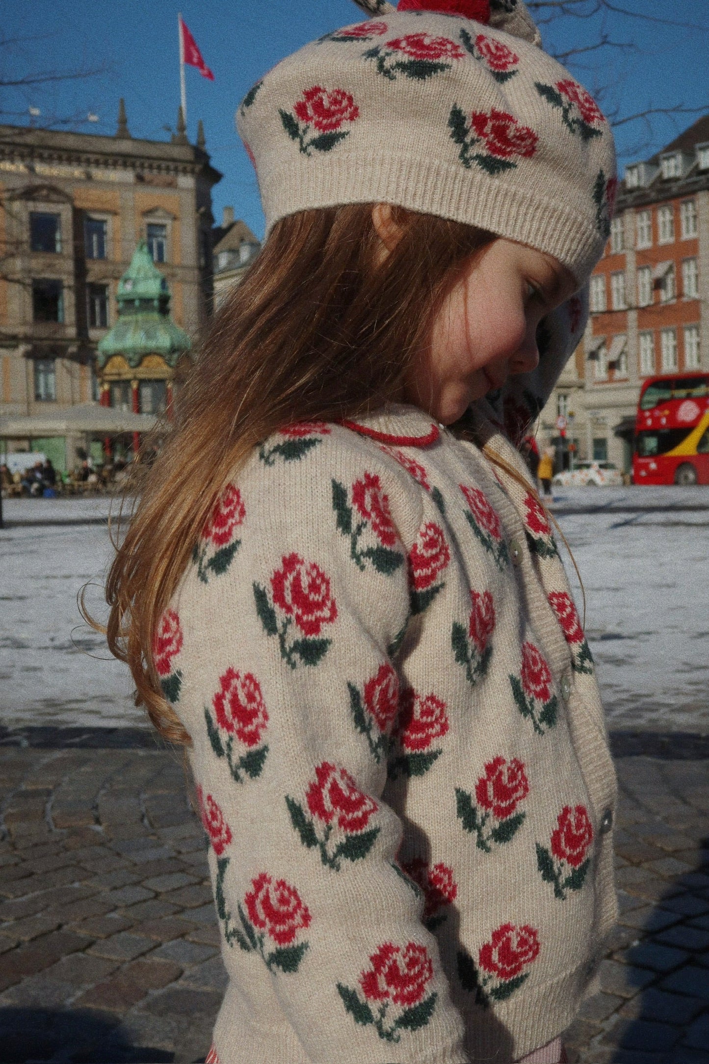 Konges Sløjd - Belou Strickjacke in Beige mit Rosen