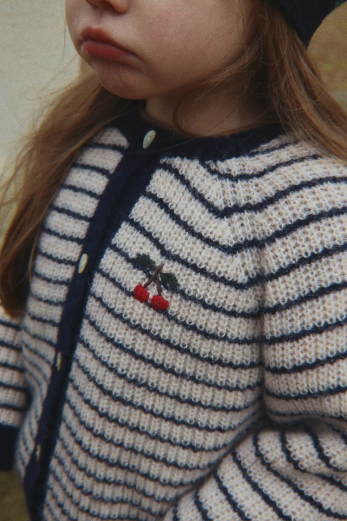 Konges Slojd - Barli Kinder Strickjacke in Blau weiss gestreift mit Stick aus Alpaka Wolle