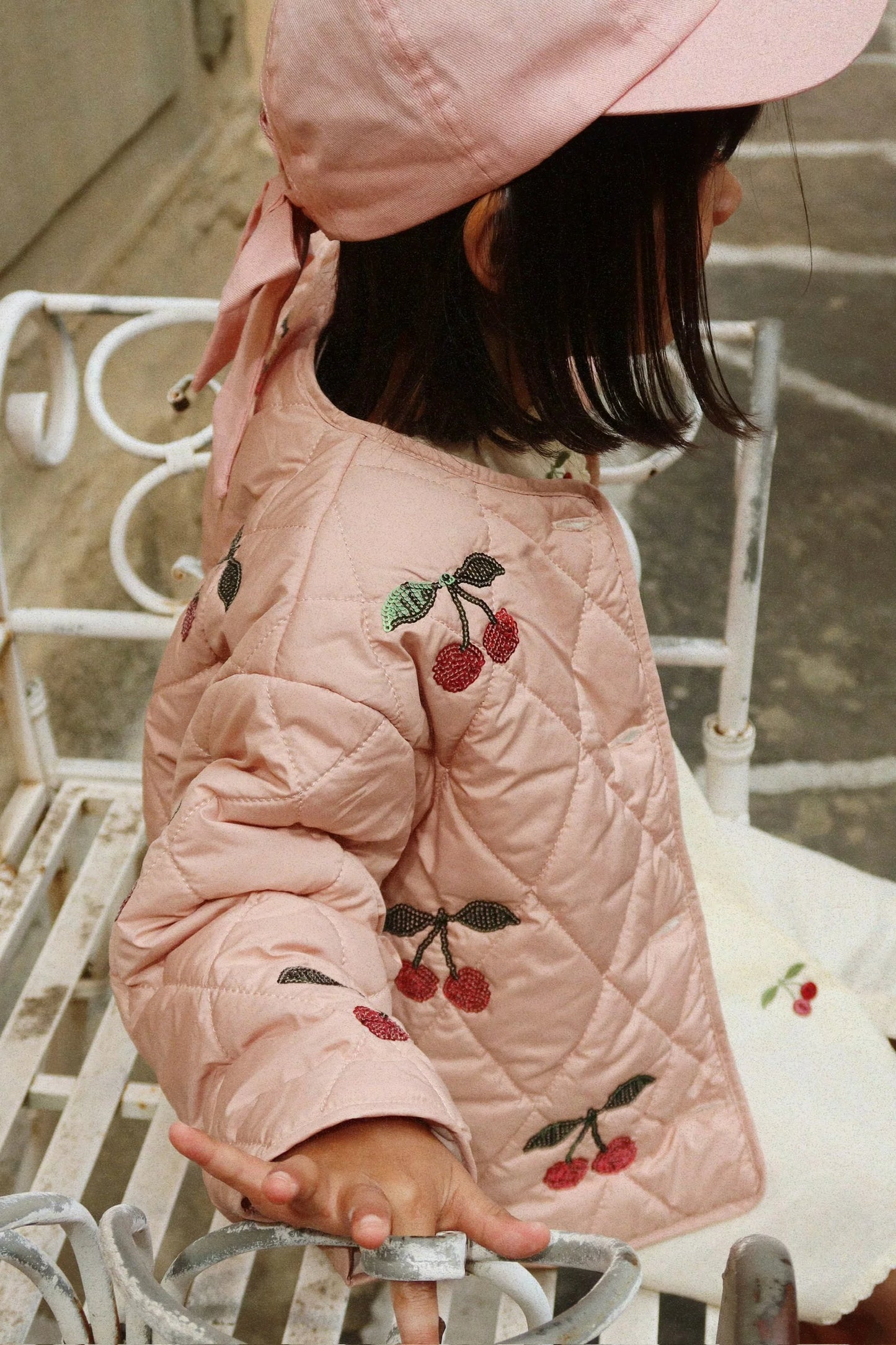 Konges Sløjd - Flora Jacke mit Stickerrei Kirsche