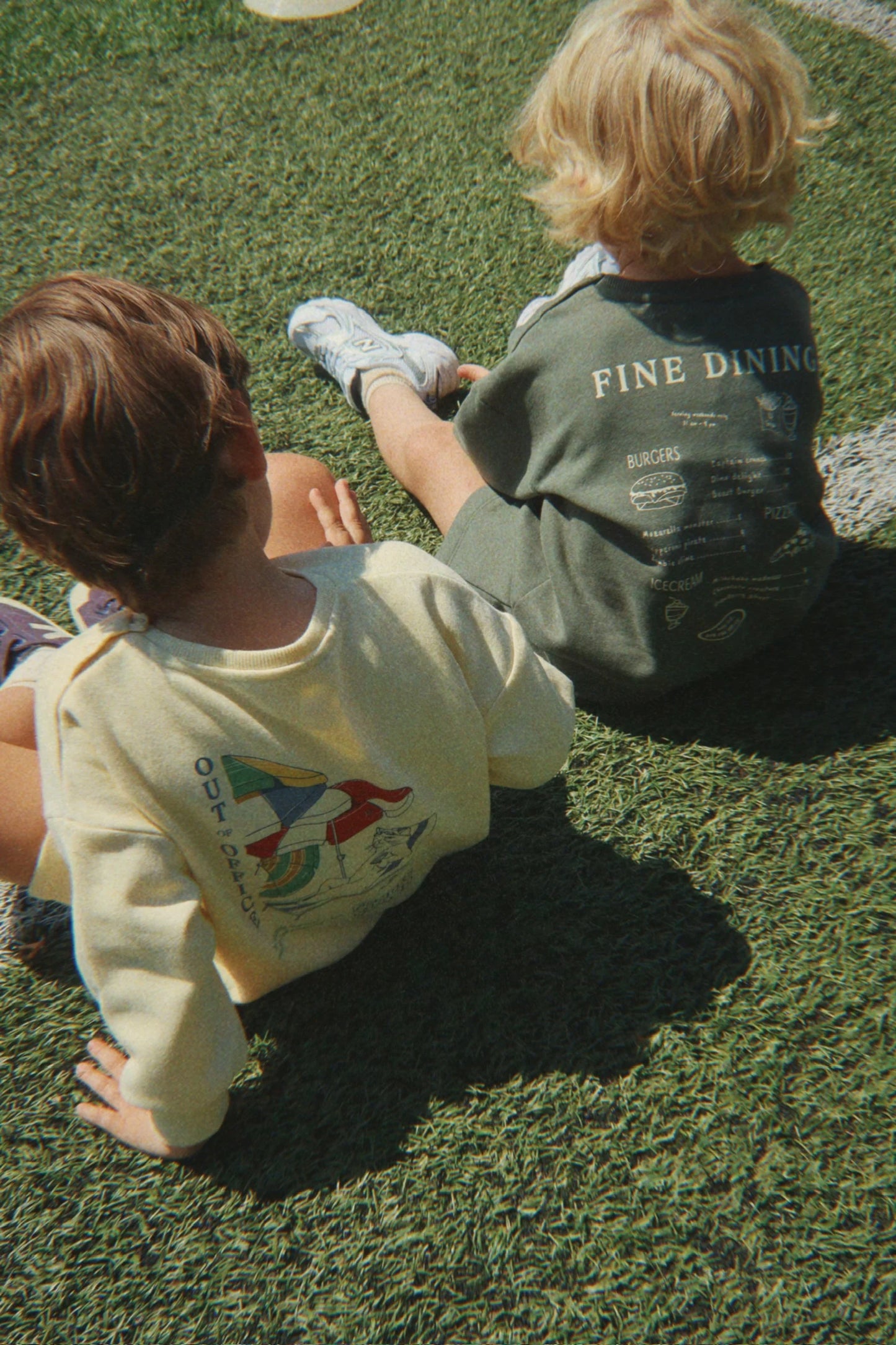 Konges Slojd - Lou Kinder Sweatshirt in Vintage Grün mit Print