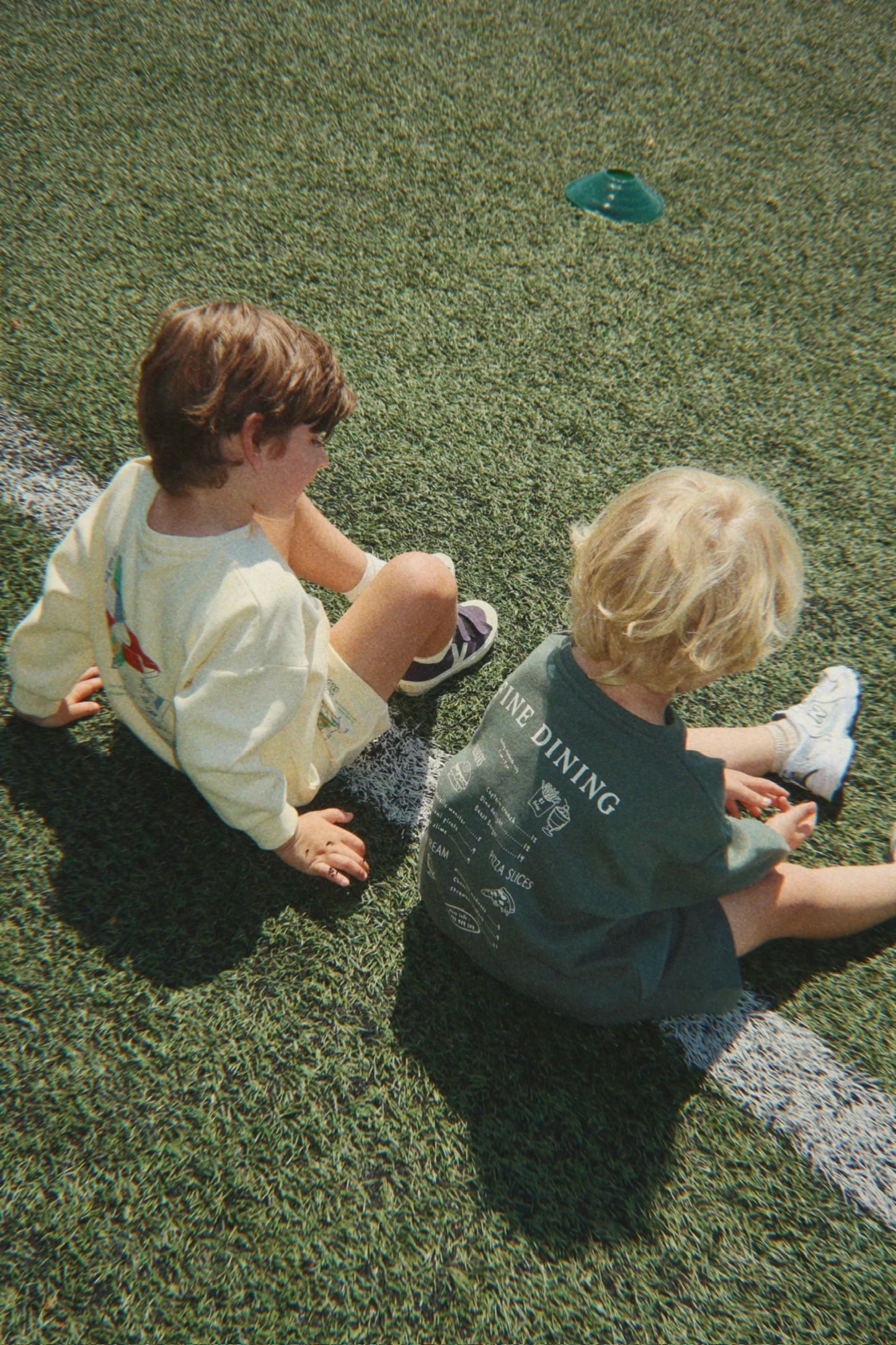 Konges Slojd - Lou Kinder Sweatshirt in Vintage Grün mit Print
