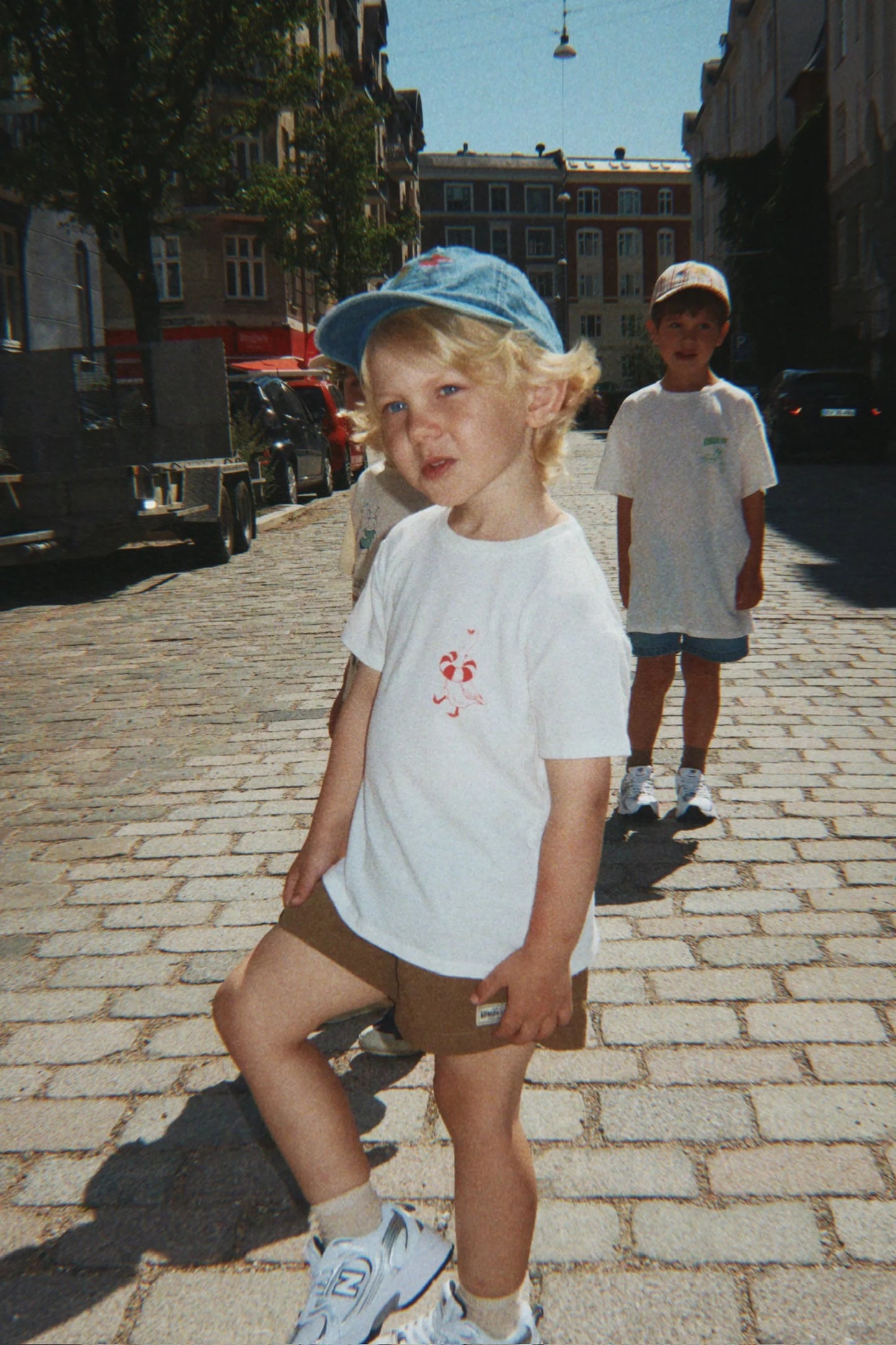 Konges Slojd - ERA MINI&ME Kinder & Mum Shirt in weiss mit roten Print