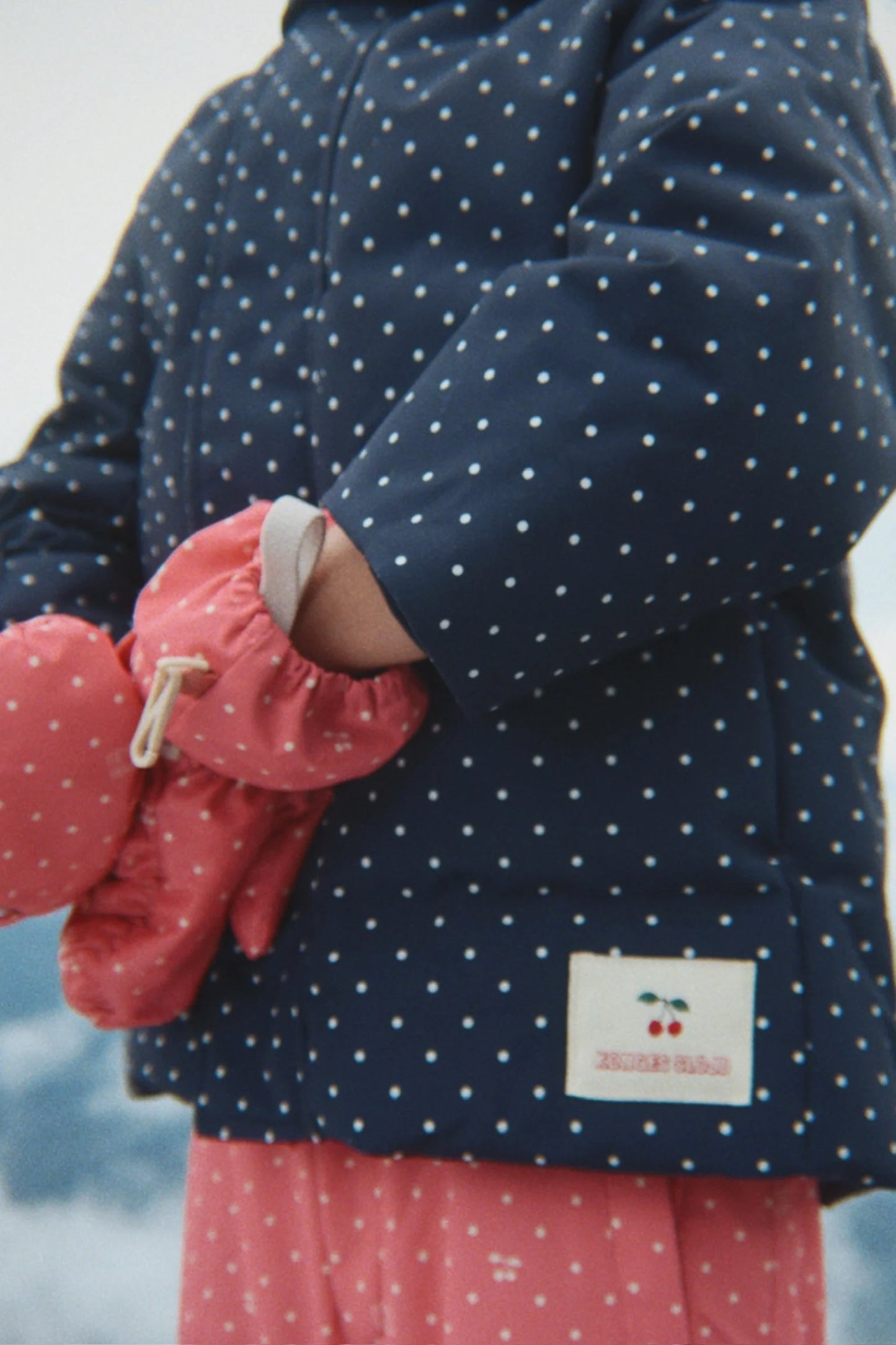 Konges Slojd - Ruhhterford Kinder Daunenjacke in Dunkelblau mit Punkten