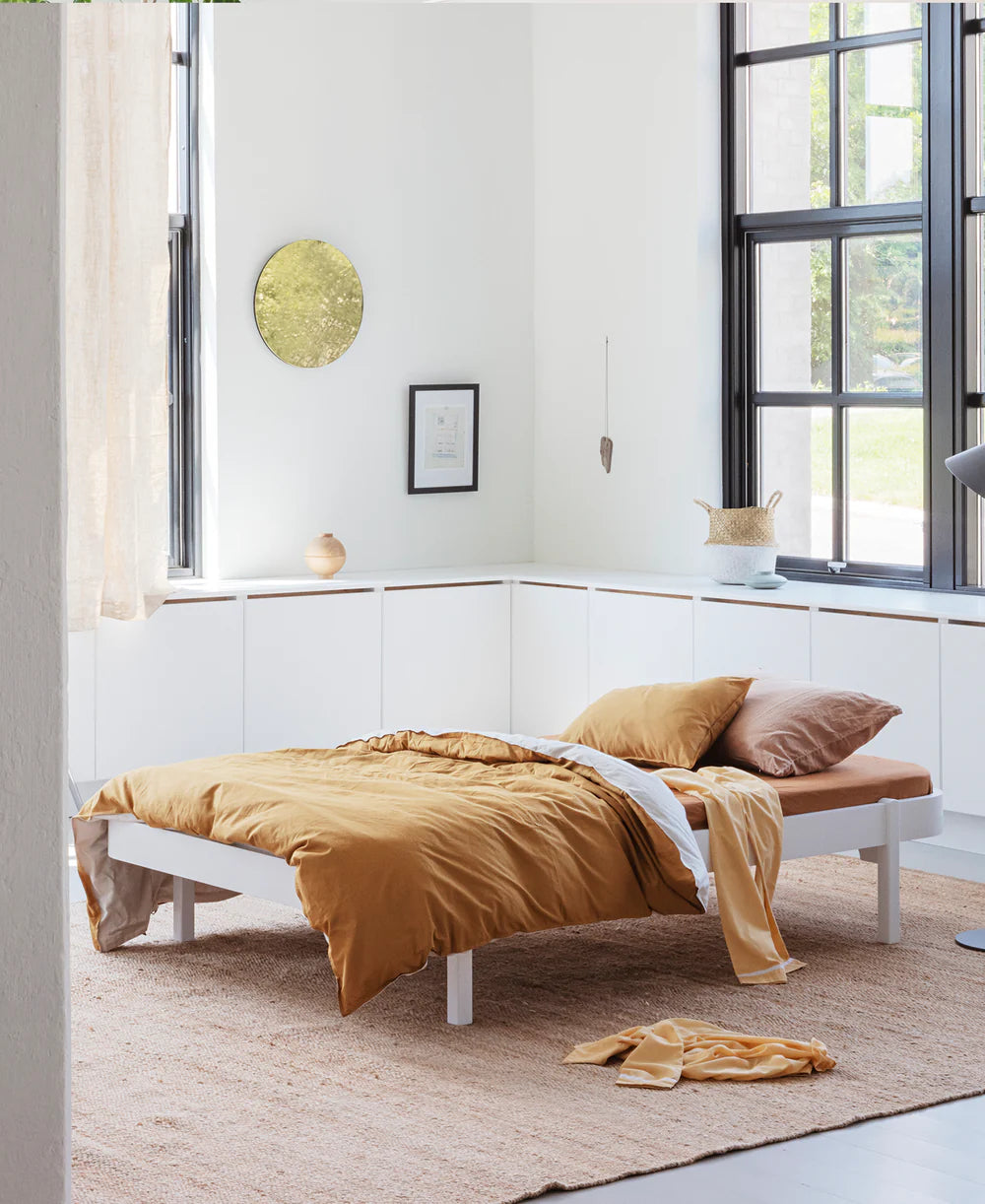 Oliver Furniture - Wood Lounger Bett in weiss 120 x200