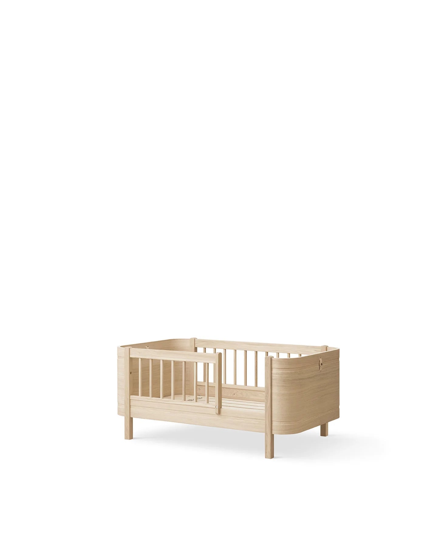 Oliver Furniture- Mini Wood + Babybett inkl. Umbauset Juniorbett in eiche