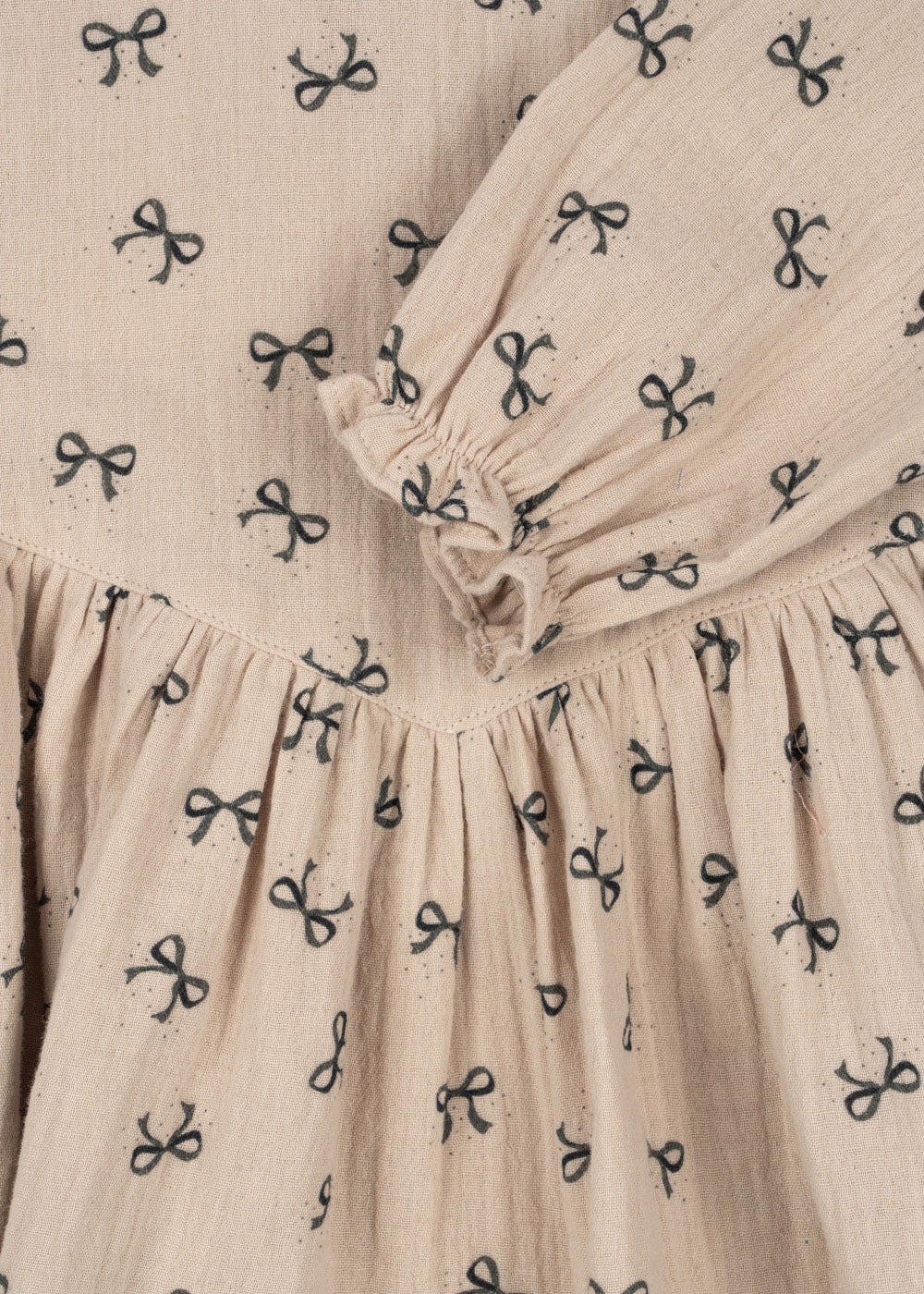 Konges Sløjd- Coco Kleid aus 100 % Biobaumwolle Bow Magnet