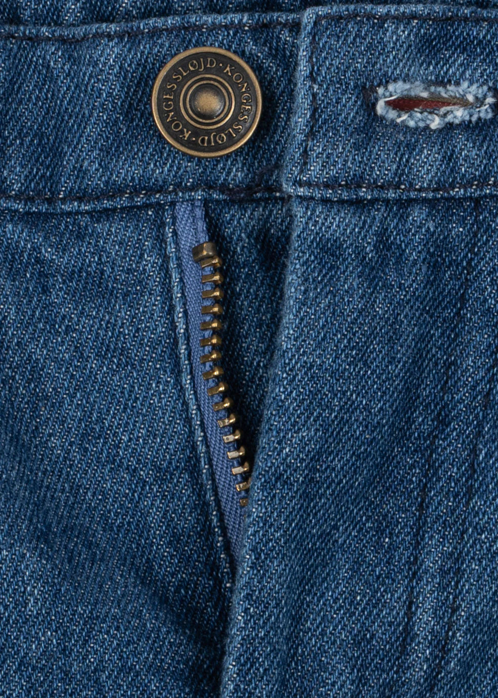Konges Sløjd -Jeans Elba mit Stickerei Kirsche