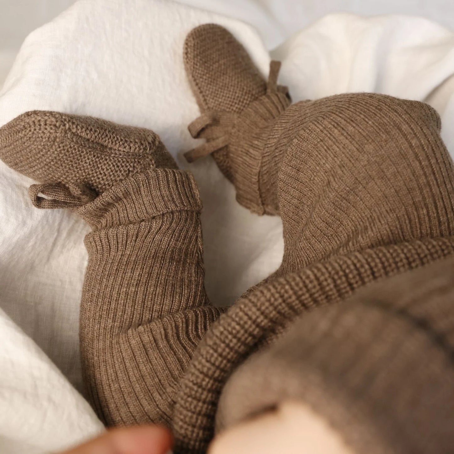 Lille Toni -  Strickbooties aus 100 % Merinowolle in Toffee NEW IN